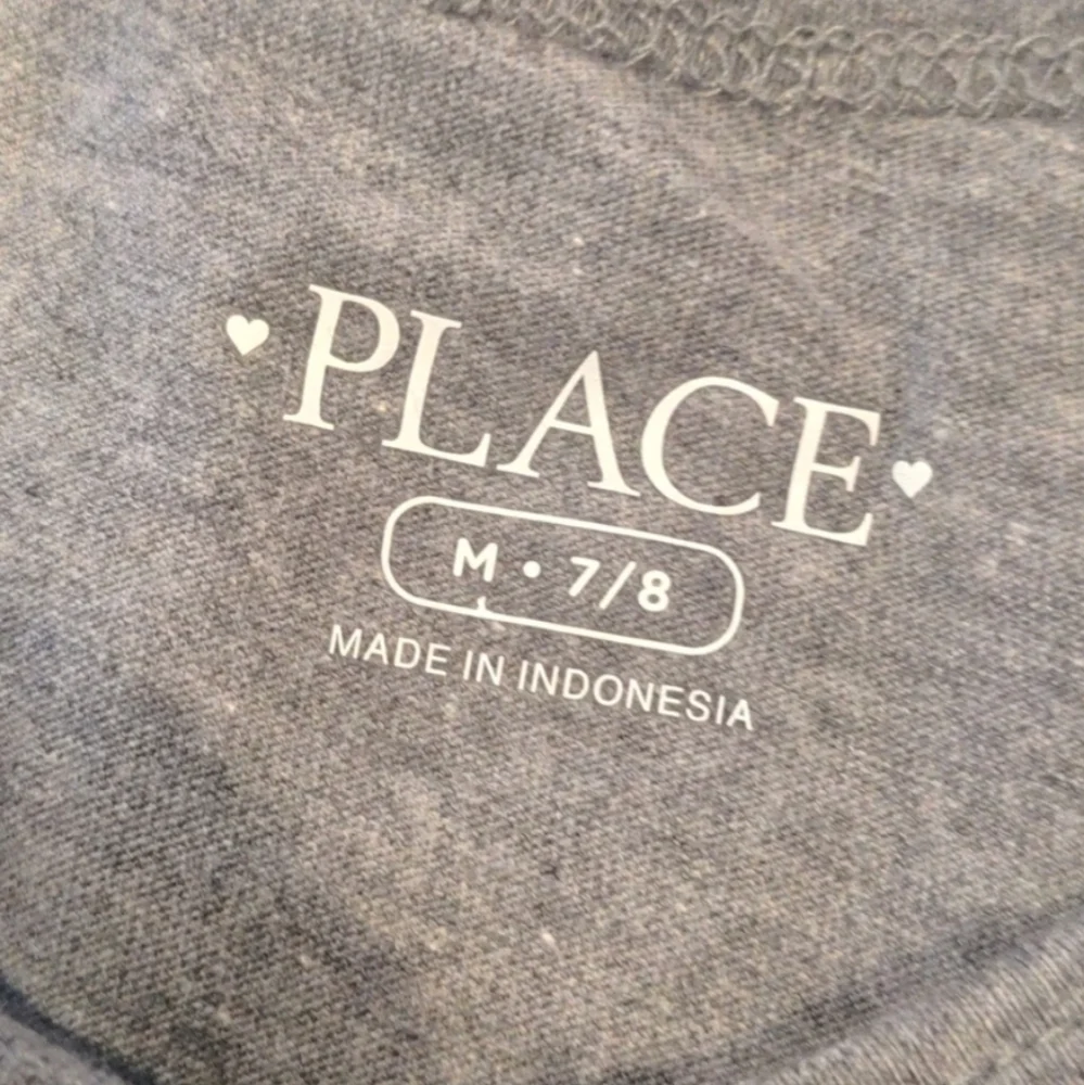 The Children's Place Girls Run the World Long Sleeve Tee in Gray and Gold